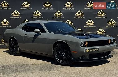 Купе Dodge Challenger 2019 в Киеве