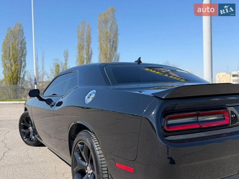Купе Dodge Challenger 2018 в Харкові