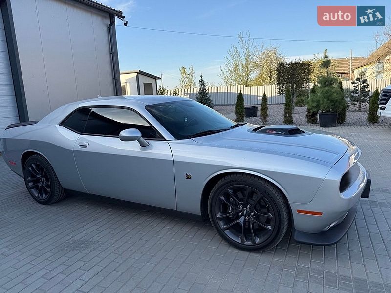 Купе Dodge Challenger 2020 в Киеве