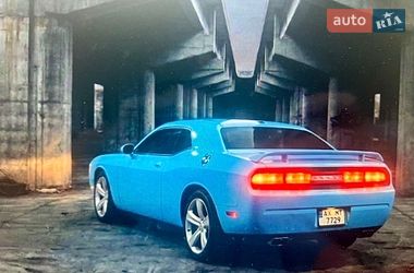 Купе Dodge Challenger 2012 в Львове