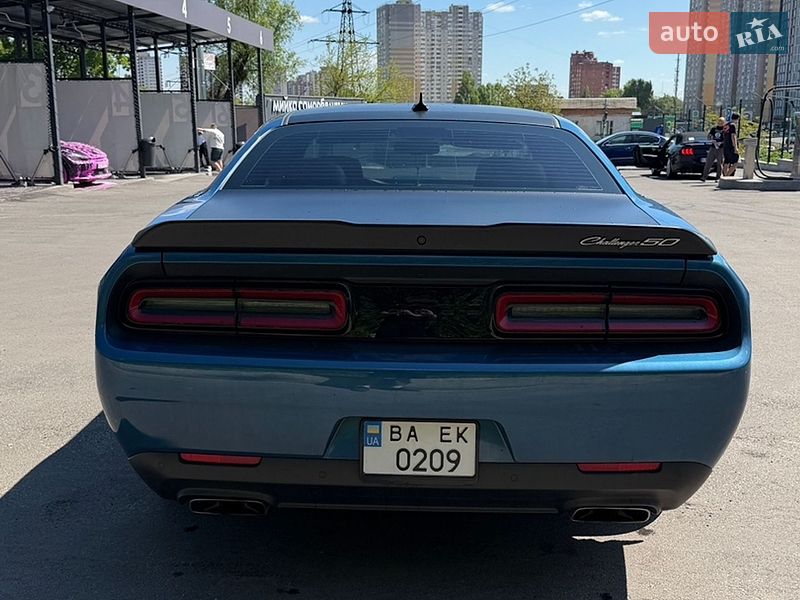Купе Dodge Challenger 2020 в Киеве