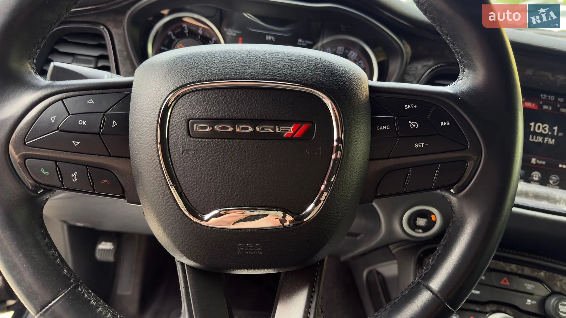 2017 Dodge Challenger - мініатюра 16