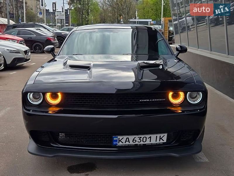 Купе Dodge Challenger 2017 в Києві