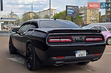 Купе Dodge Challenger 2017 в Києві