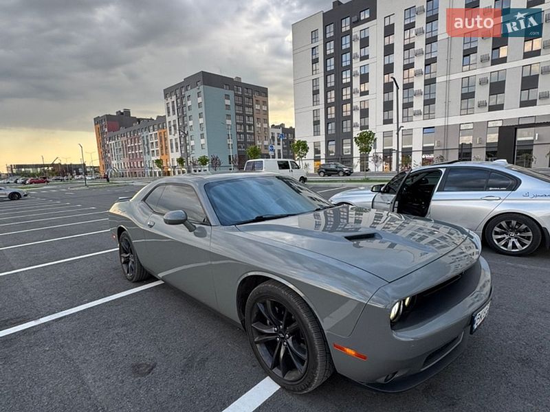 Купе Dodge Challenger 2018 в Рівному фото Купе Dodge Challenger 2018 в Рівному
