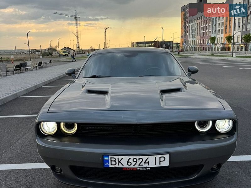 Купе Dodge Challenger 2018 в Рівному фото 16 Купе Dodge Challenger 2018 в Рівному