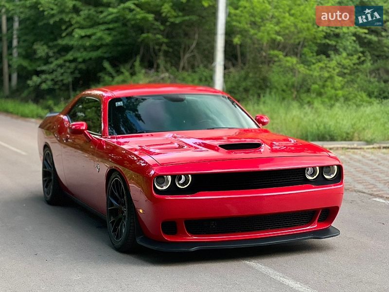 Купе Dodge Challenger 2016 в Ужгороде