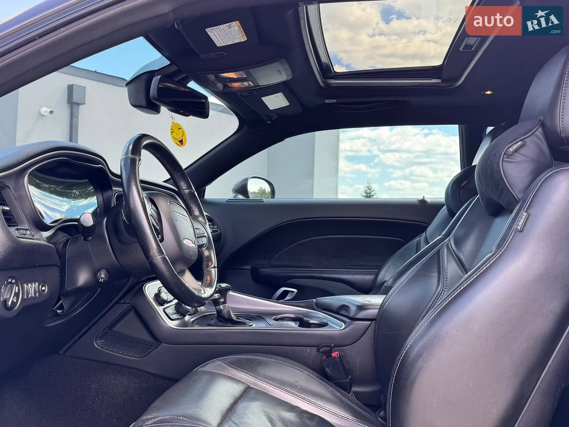 2019 Dodge Challenger - мініатюра 22