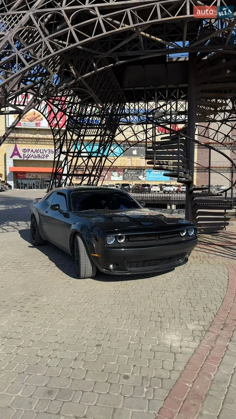 2016 Dodge Challenger - фото 1