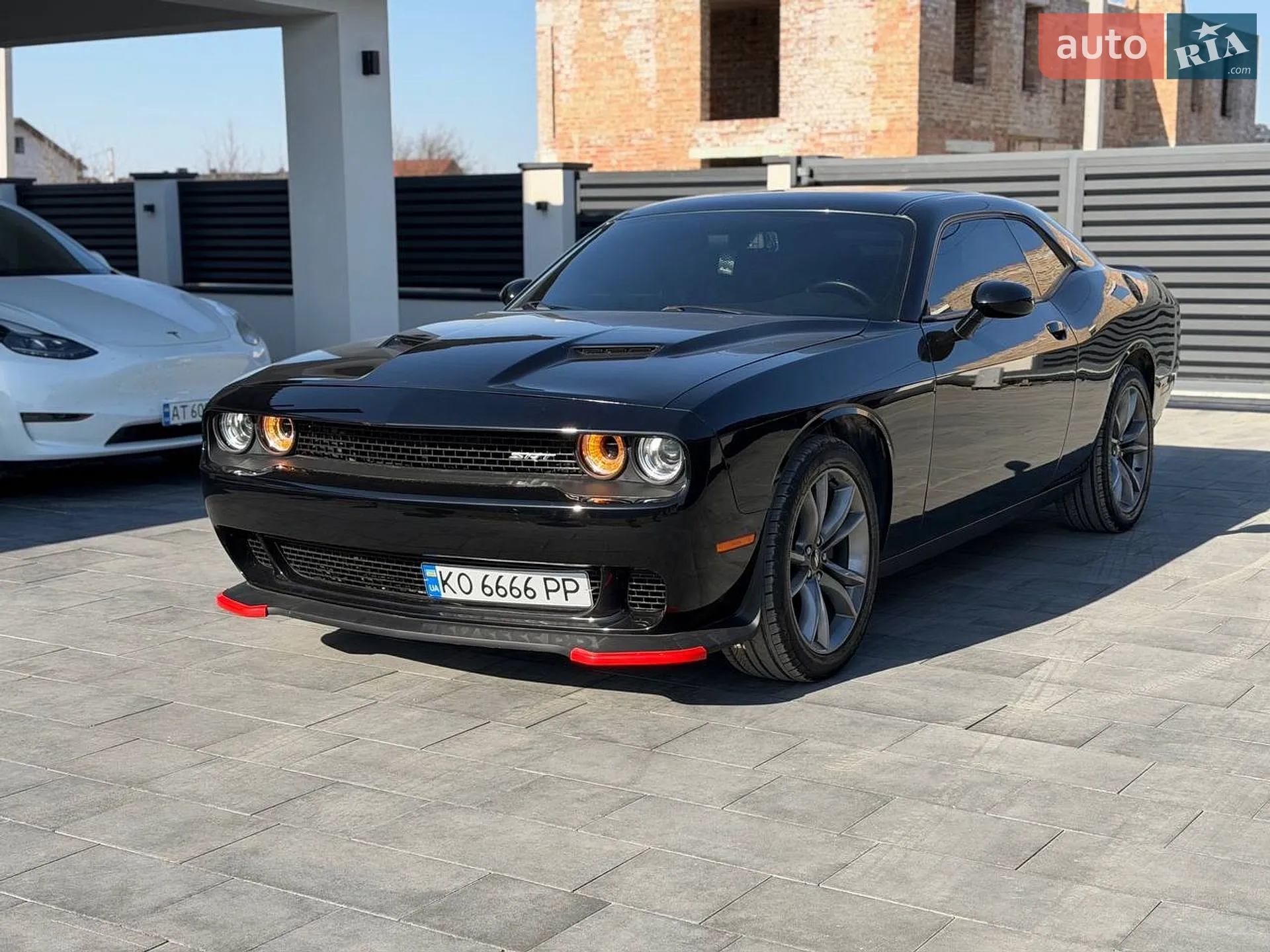 2017 Dodge Challenger - мініатюра 2