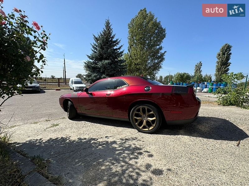Купе Dodge Challenger 2017 в Черкасах