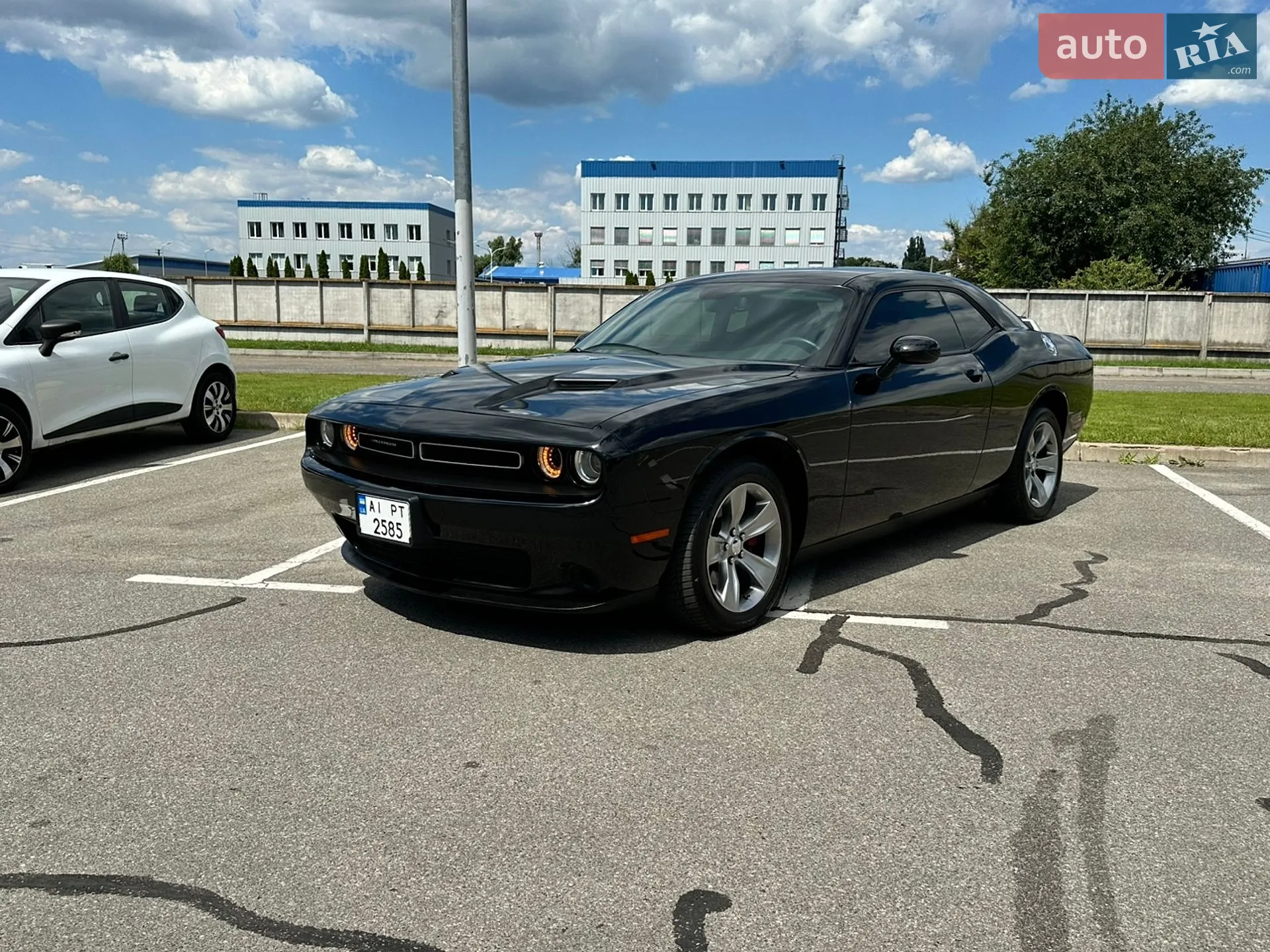 2017 Dodge Challenger - мініатюра 17