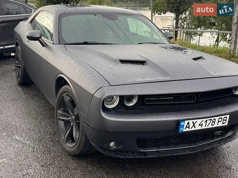 Dodge Challenger