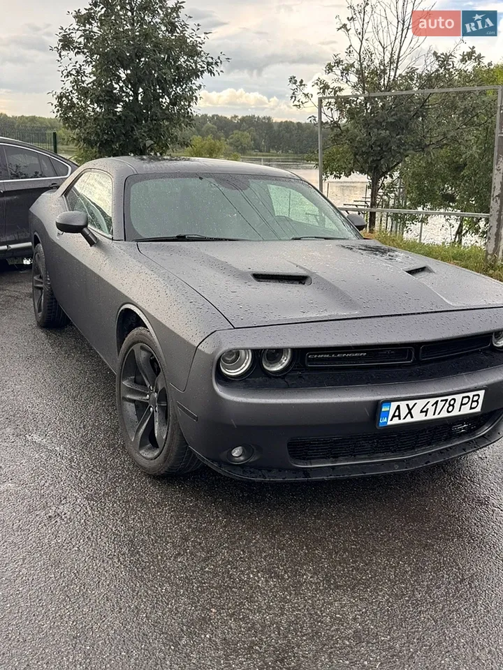 2015 Dodge Challenger - мініатюра 27