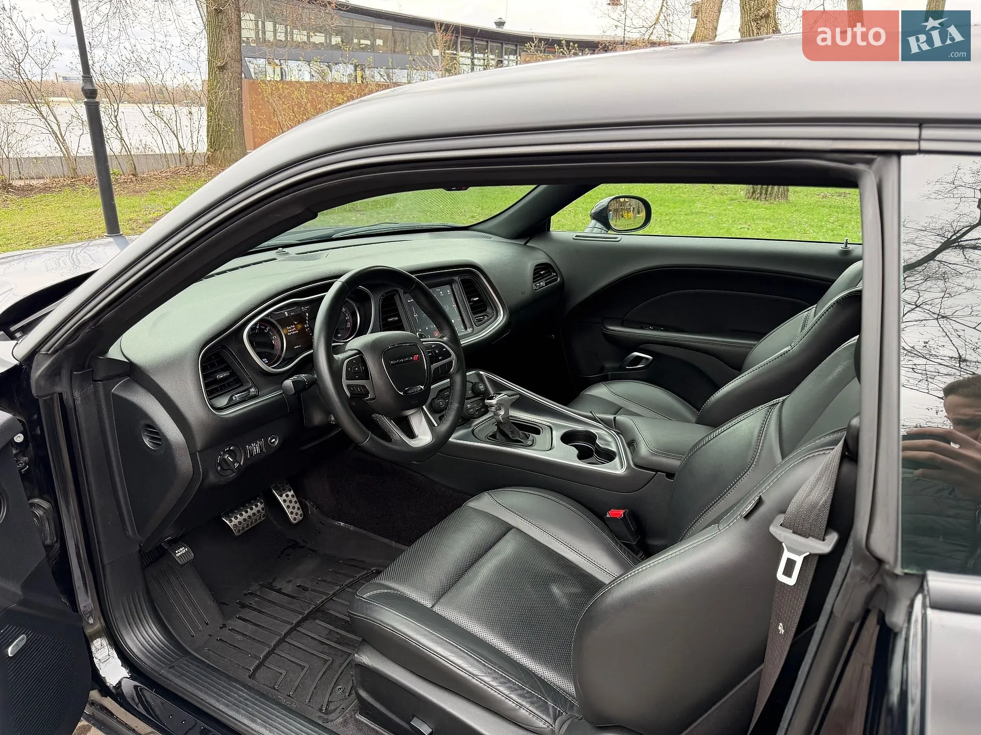 2017 Dodge Challenger - мініатюра 28