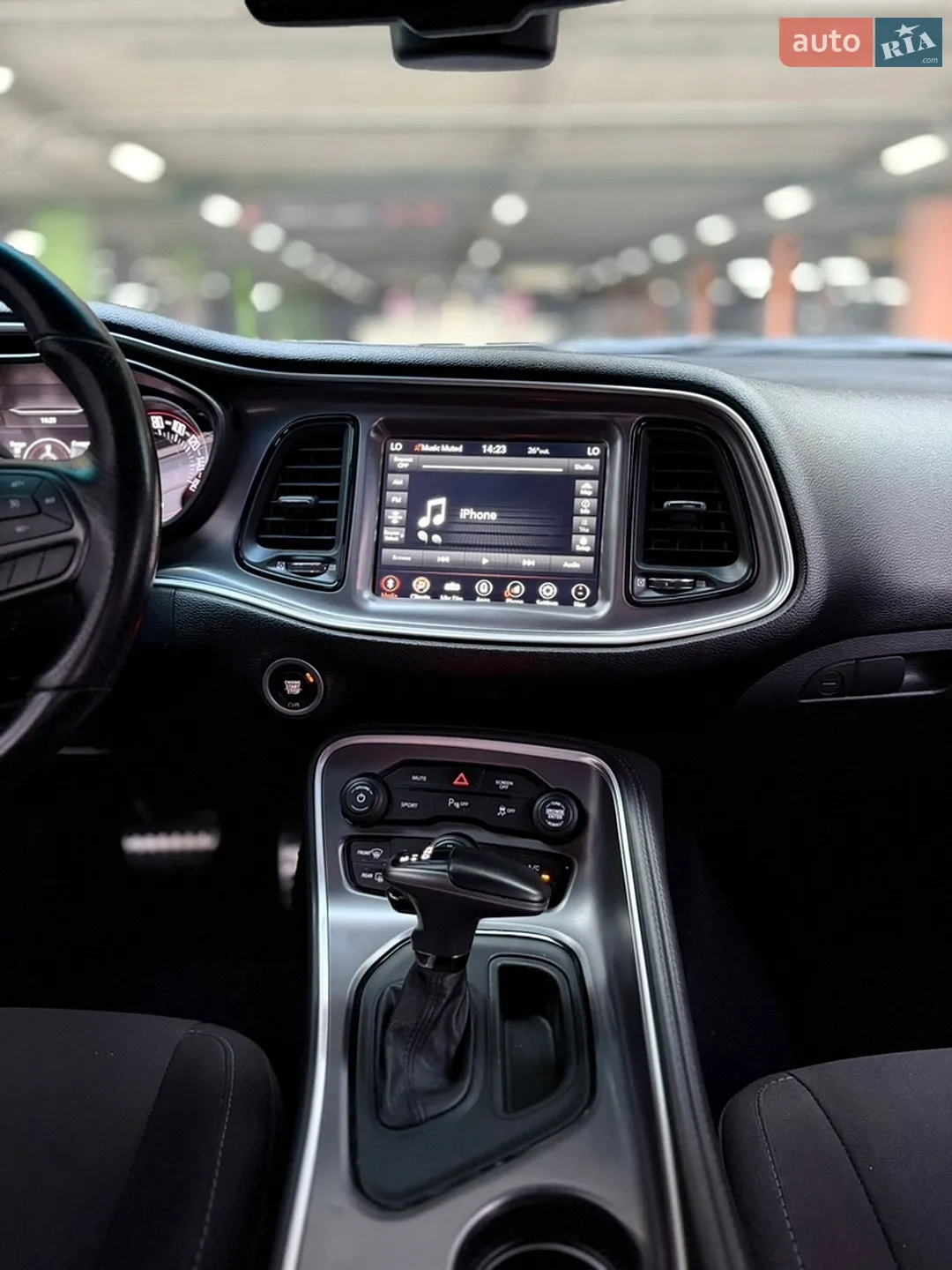 2020 Dodge Challenger - мініатюра 12