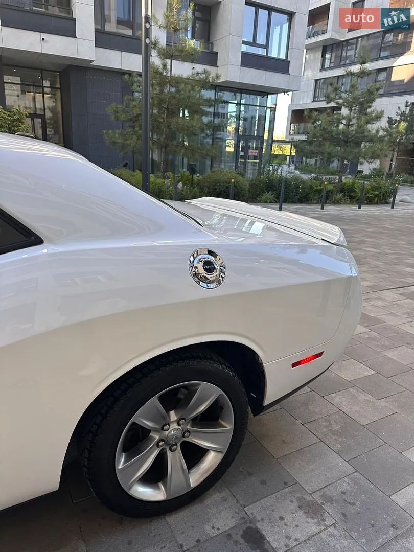 2018 Dodge Challenger - мініатюра 4