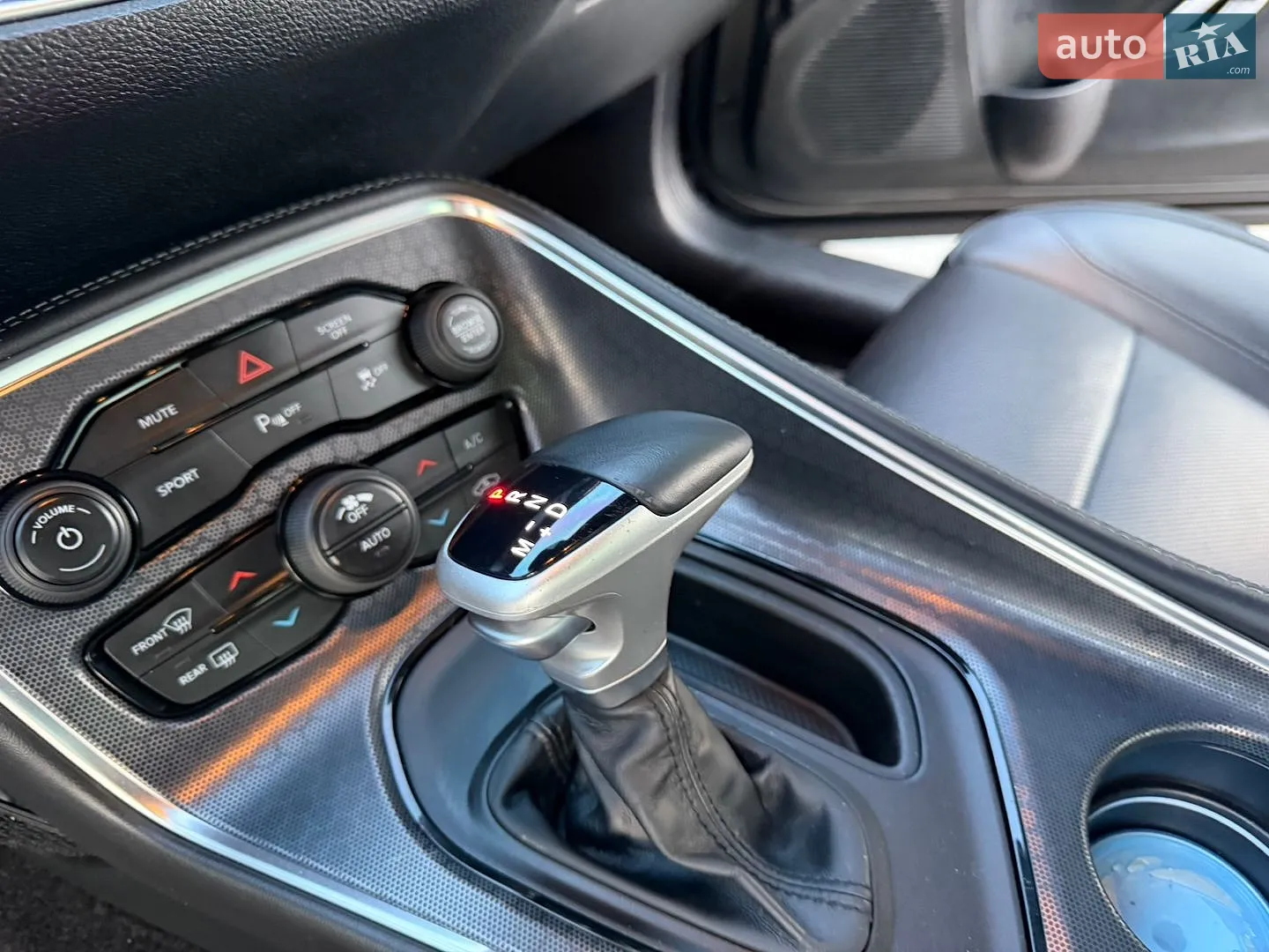 2018 Dodge Challenger - мініатюра 35