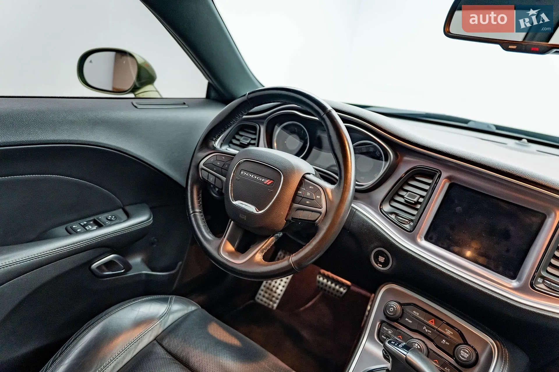 2018 Dodge Challenger - мініатюра 14