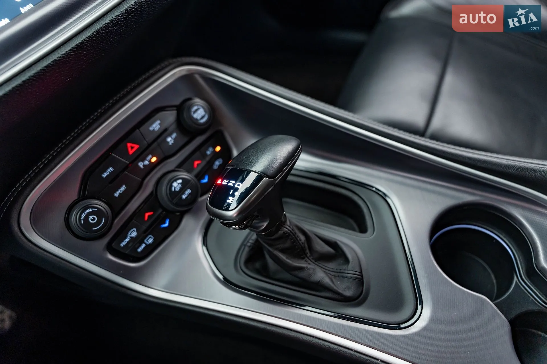 2018 Dodge Challenger - мініатюра 19