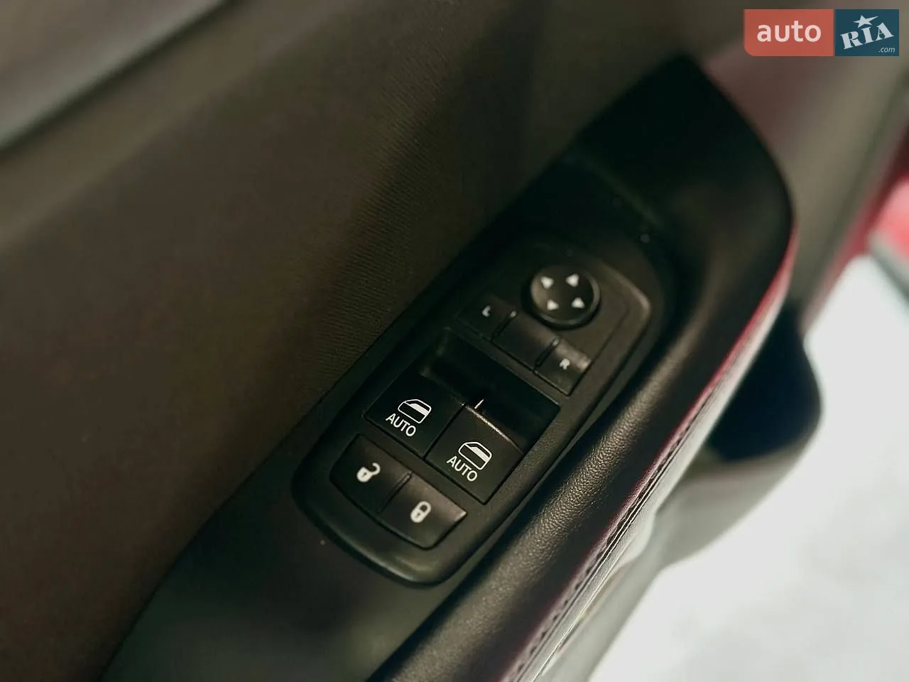 2016 Dodge Challenger - мініатюра 23