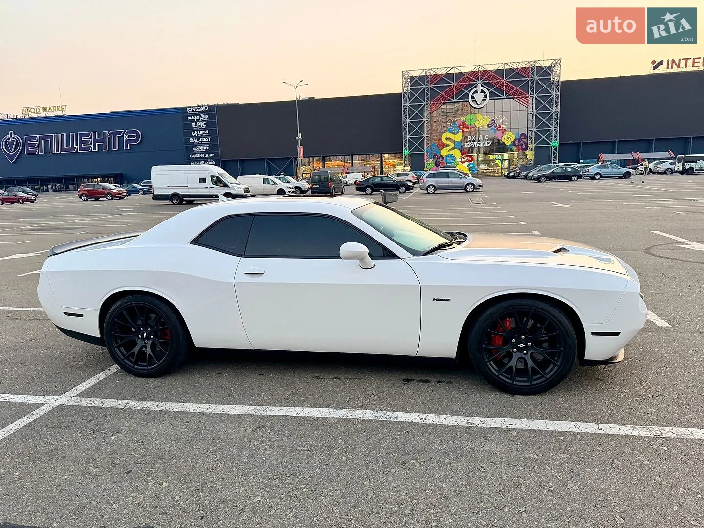 2017 Dodge Challenger - мініатюра 4