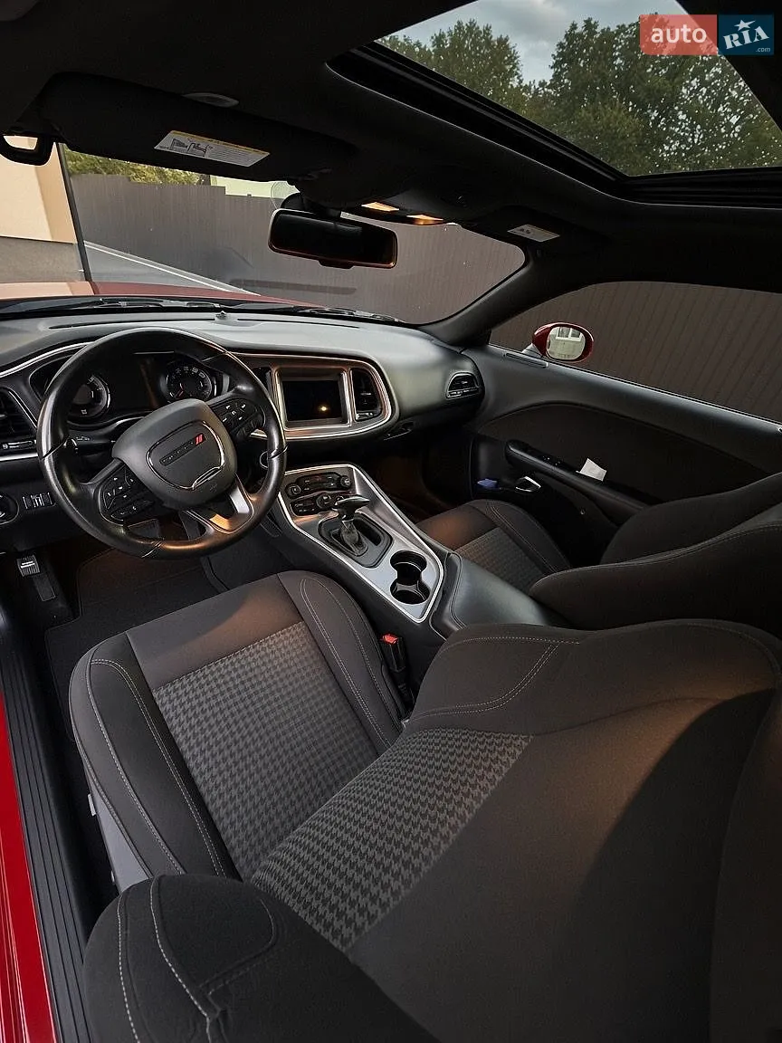 2019 Dodge Challenger - мініатюра 11