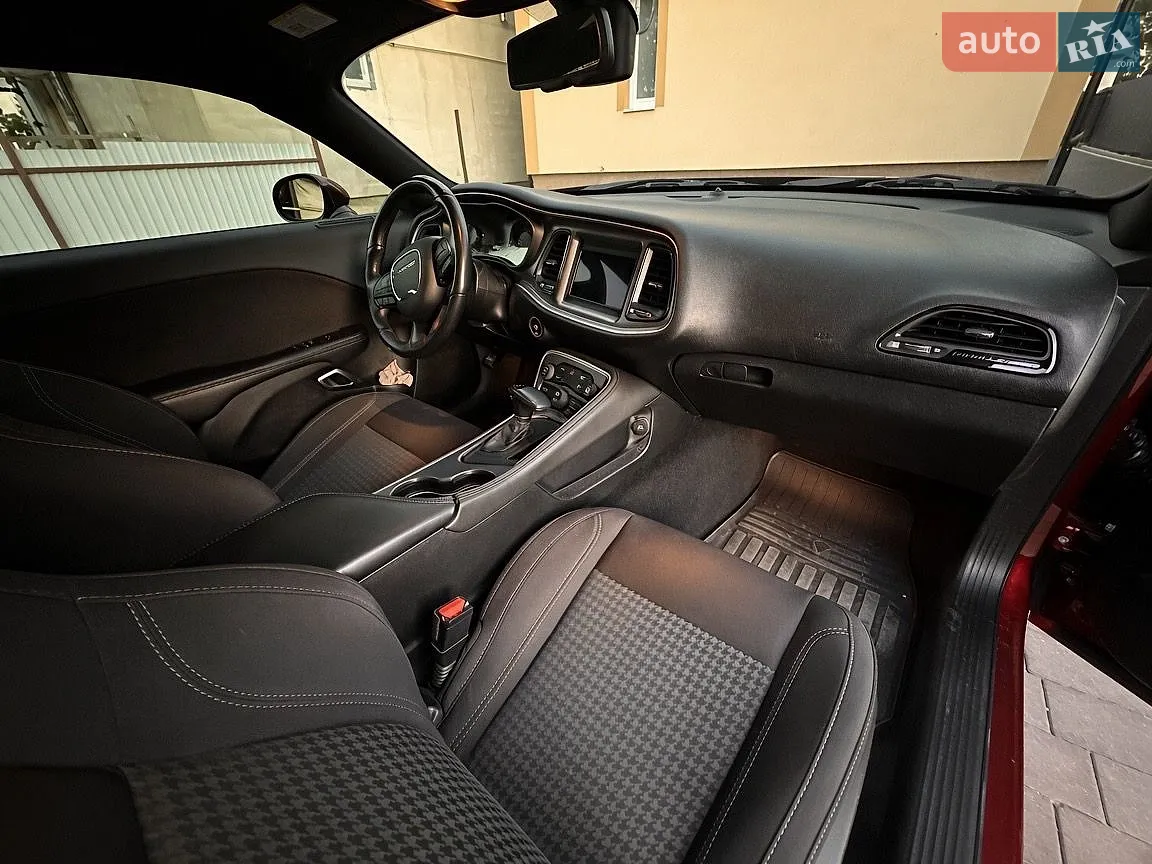 2019 Dodge Challenger - мініатюра 12
