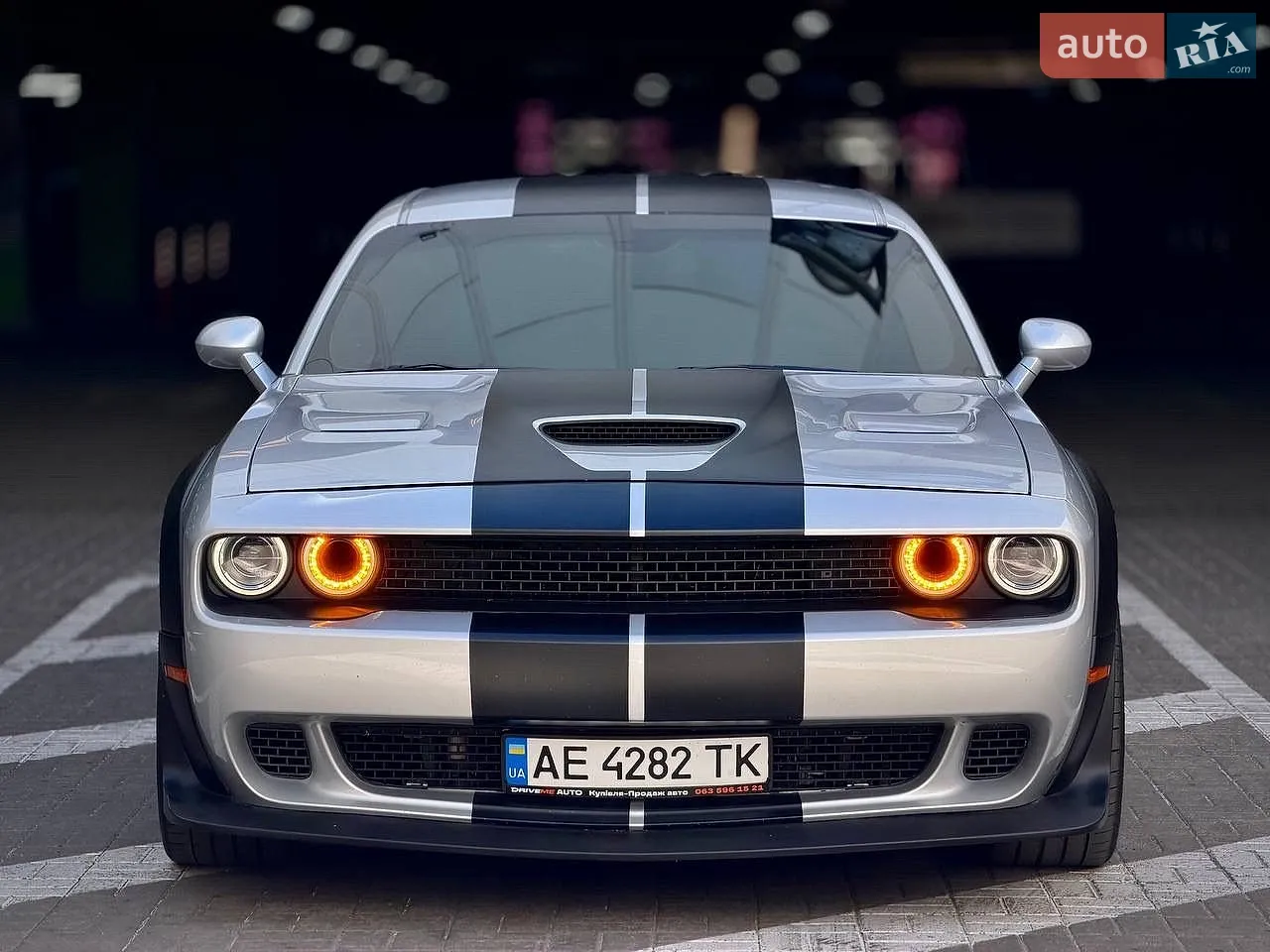 2020 Dodge Challenger - мініатюра 2
