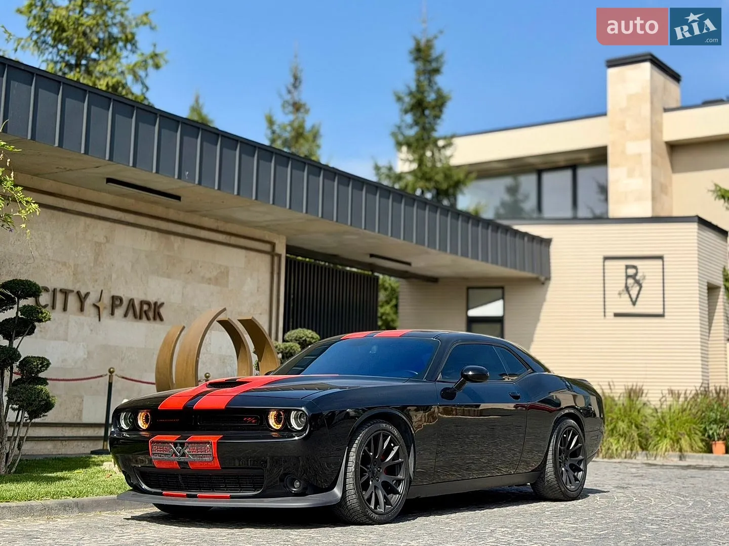 2020 Dodge Challenger - мініатюра 13
