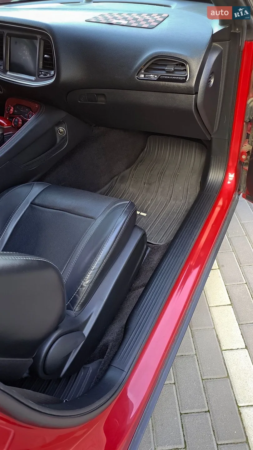 2016 Dodge Challenger - мініатюра 47