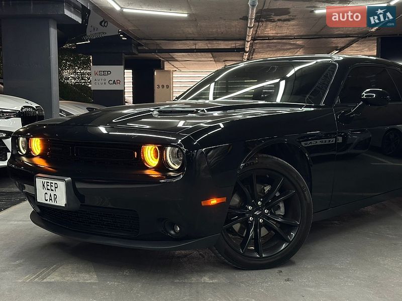 Купе Dodge Challenger 2017 в Одесі