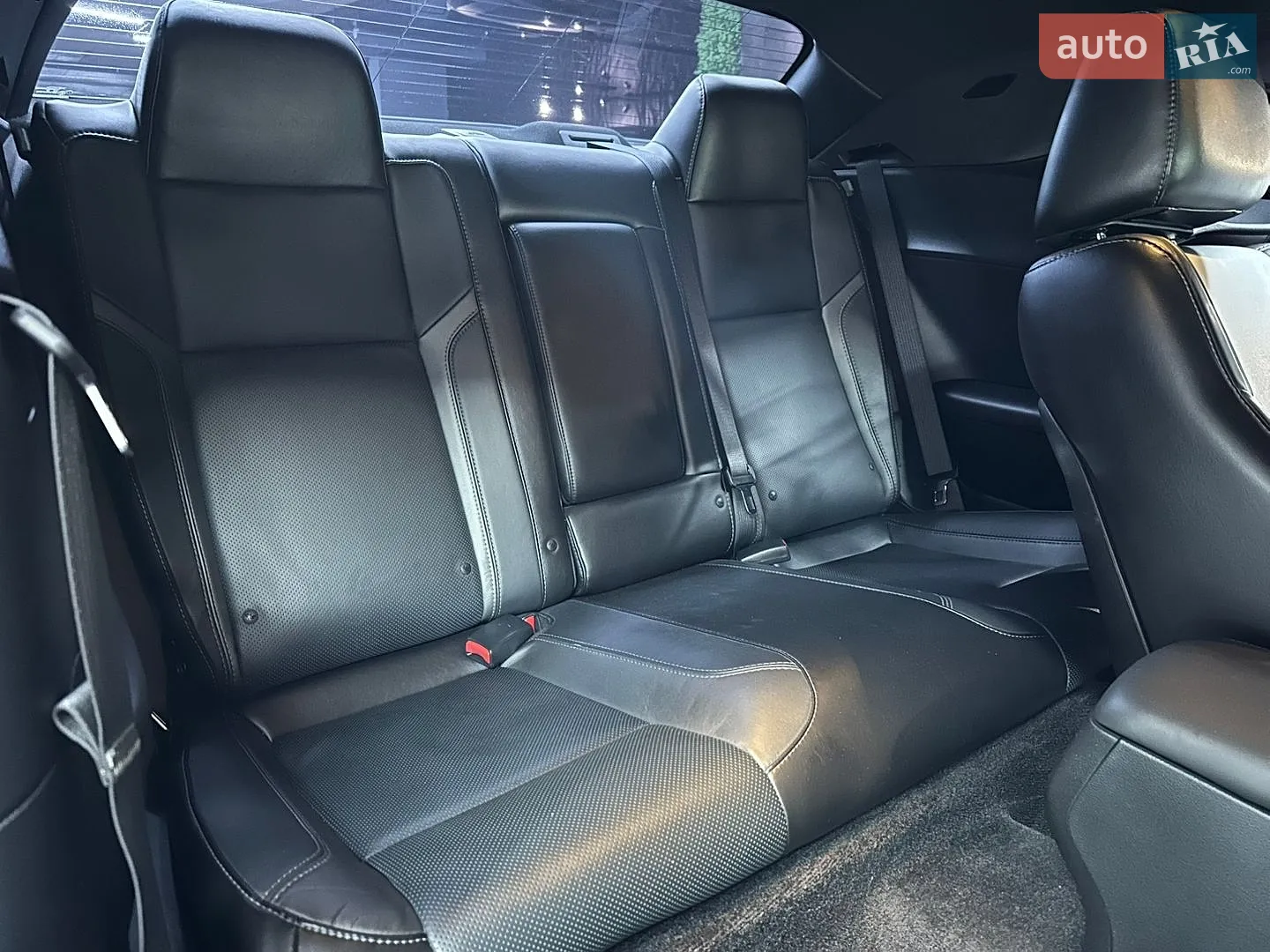 2017 Dodge Challenger - мініатюра 32