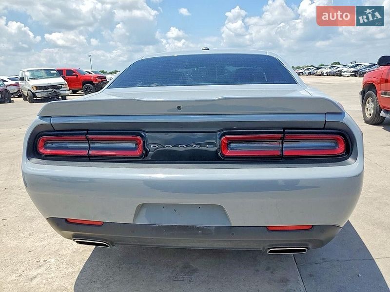 Купе Dodge Challenger 2022 в Моршине