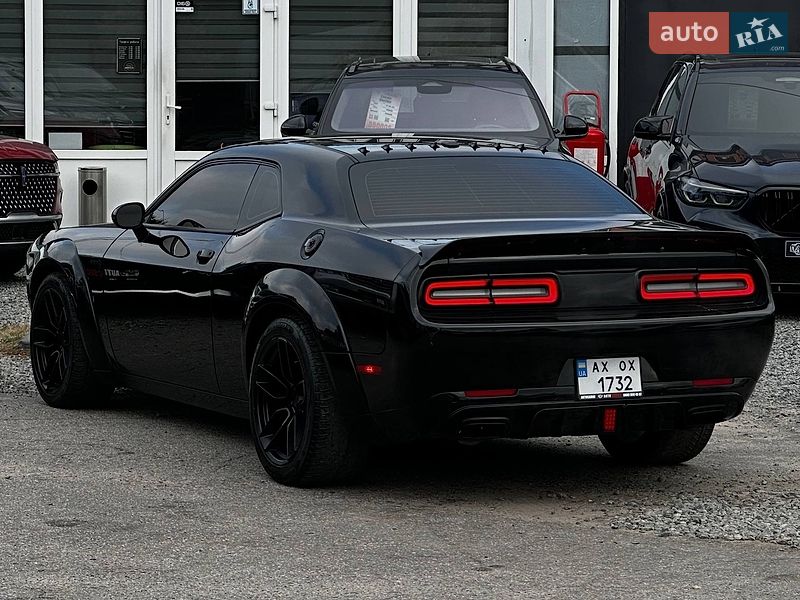 Купе Dodge Challenger 2016 в Харкові