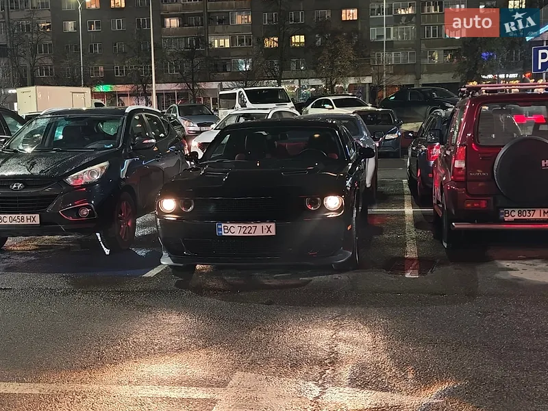 Dodge Challenger