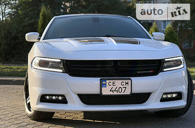 Седан Dodge Charger 2016 в Чернівцях