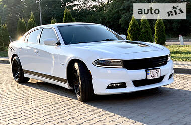 Седан Dodge Charger 2016 в Черновцах