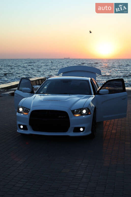 Седан Dodge Charger 2013 в Одесі