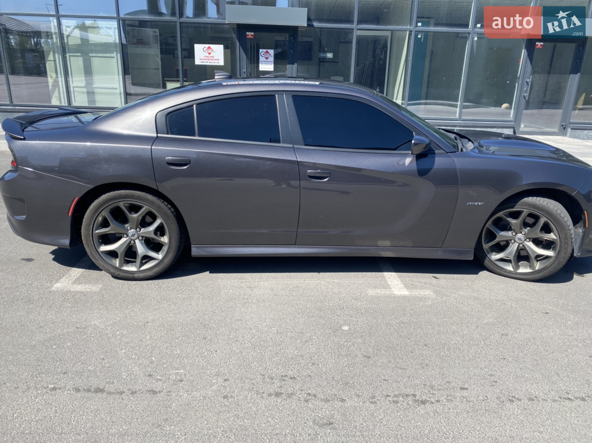 2019 Dodge Charger - мініатюра 3