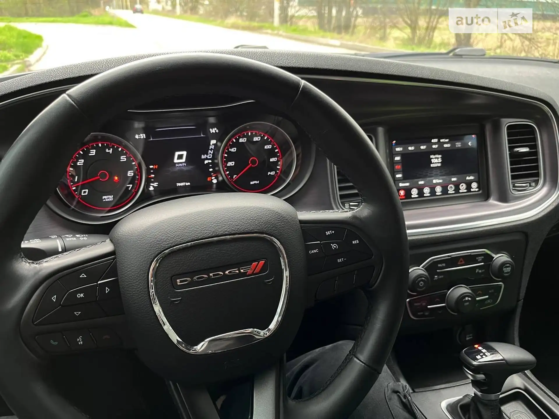 2018 Dodge Charger - мініатюра 16