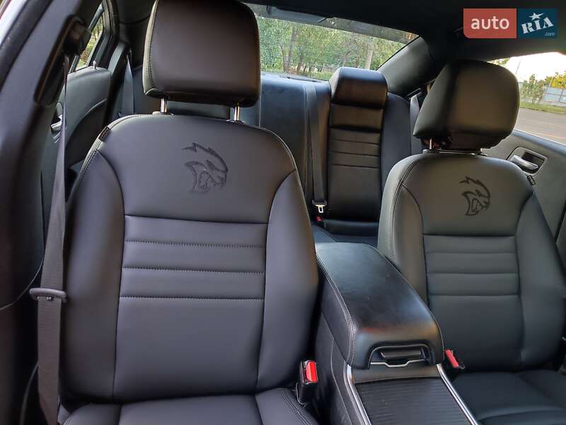 Седан Dodge Charger 2019 в Николаеве