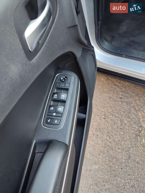 Седан Dodge Charger 2019 в Николаеве