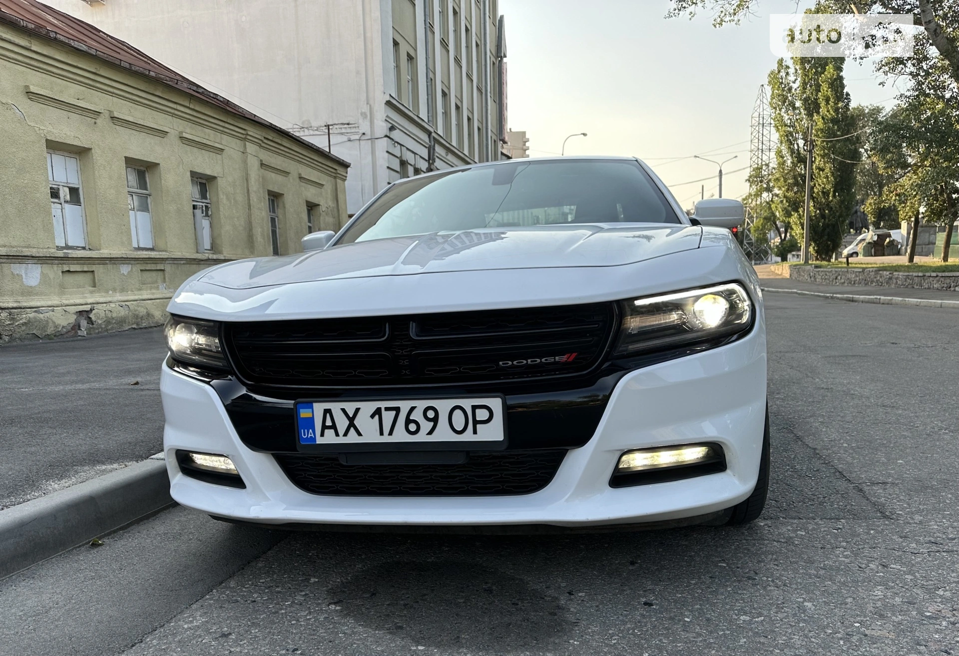 2017 Dodge Charger - мініатюра 25