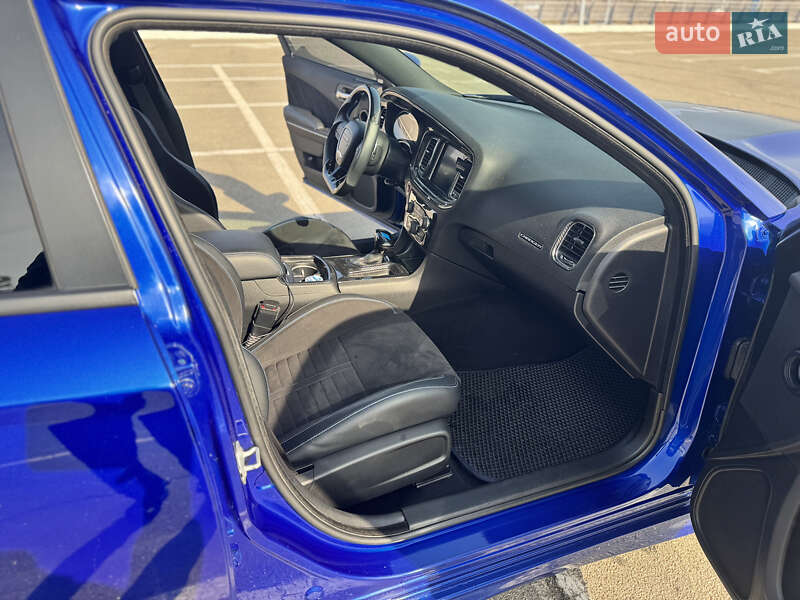 Седан Dodge Charger 2019 в Киеве