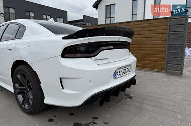 Седан Dodge Charger 2021 в 