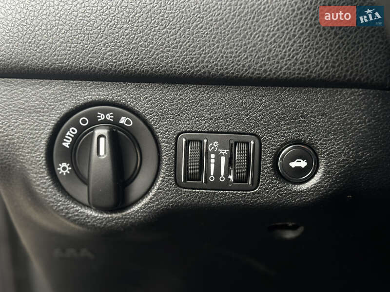 Седан Dodge Charger 2017 в Житомире