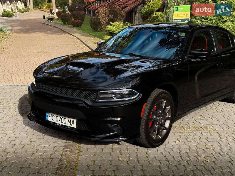 Седан Dodge Charger 2017 в Львове