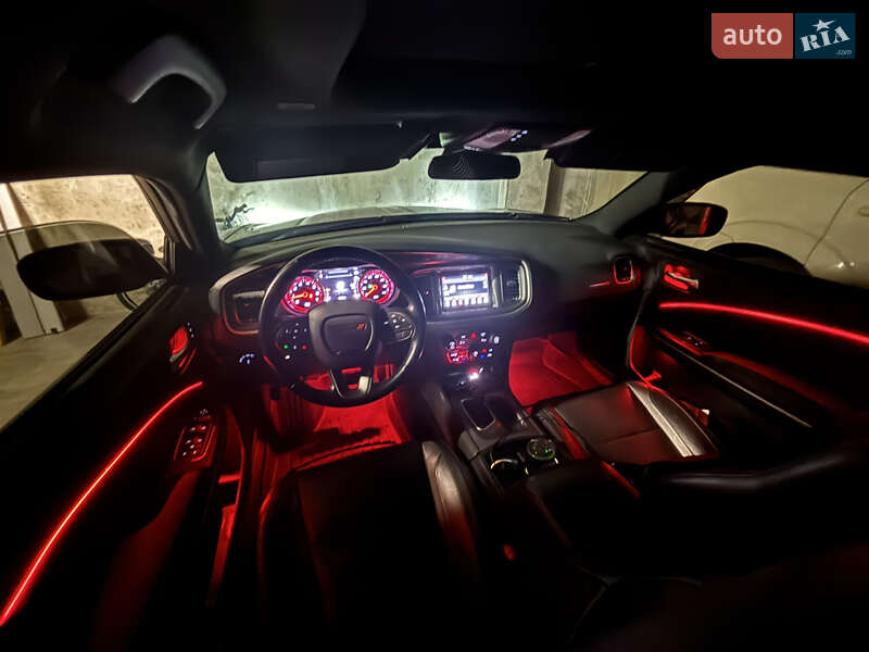Седан Dodge Charger 2020 в Львове
