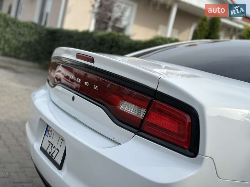 Седан Dodge Charger 2013 в Одесі
